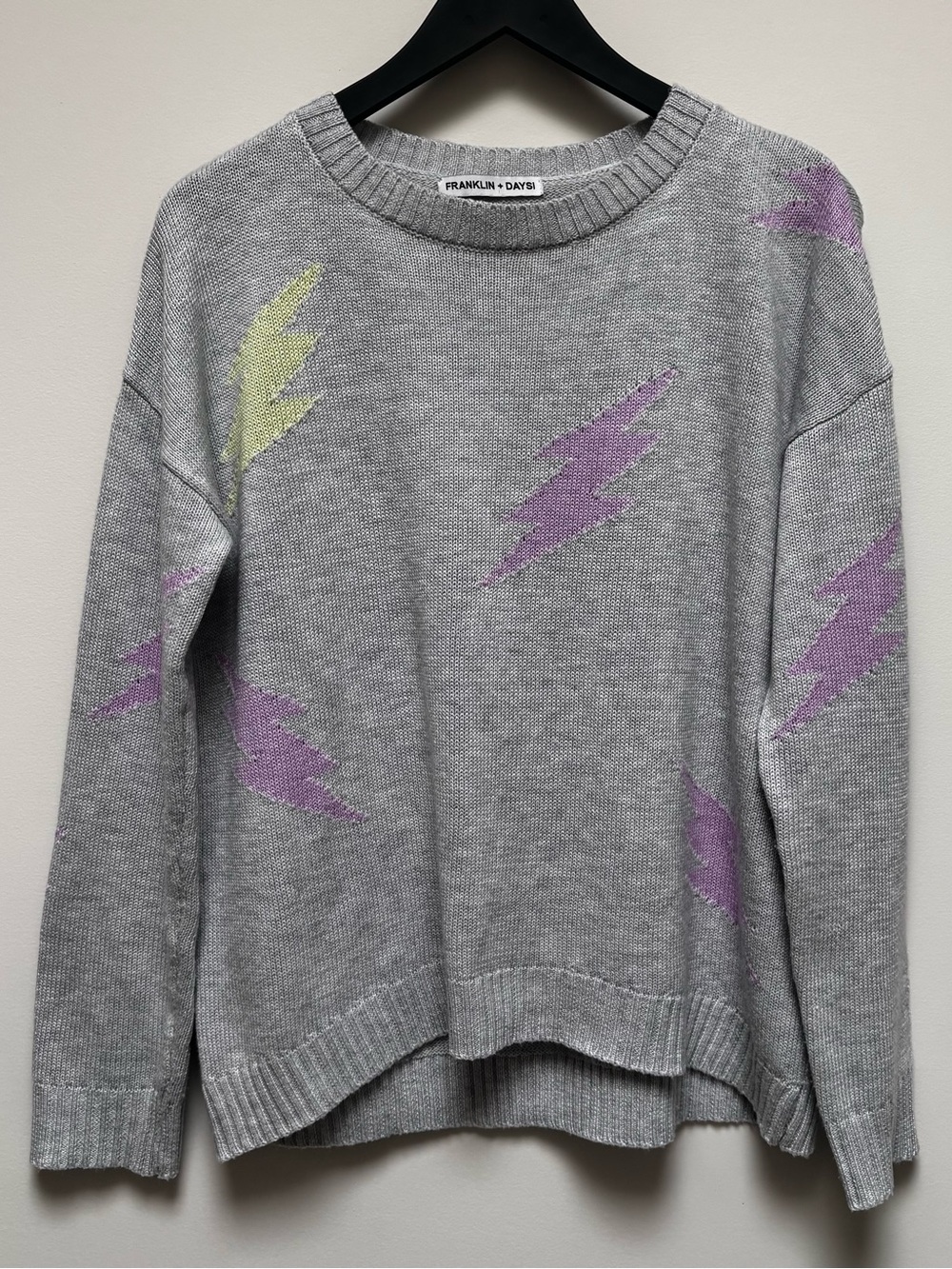 Franklin + Daysi Grey Lightning Bolt Knit Sweater | Size S
